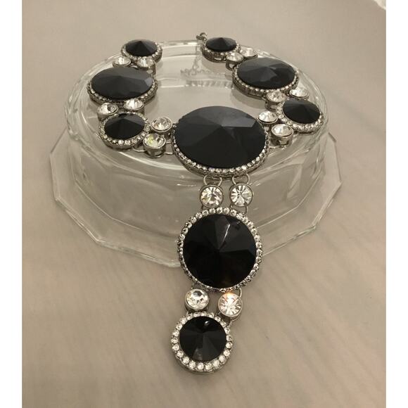 Butler and Wilson Black Faceted Resin Crystal/Rhinestone Y statement NECKLACE - Picture 4 of 8